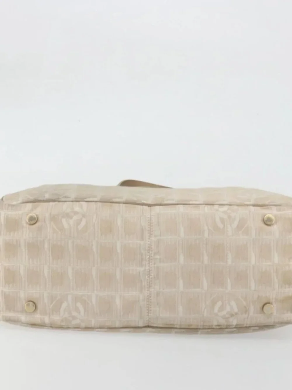 CHANEL rank	c size stain